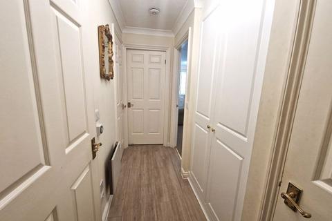 1 bedroom retirement property for sale, Uxbridge Road, Hatch End