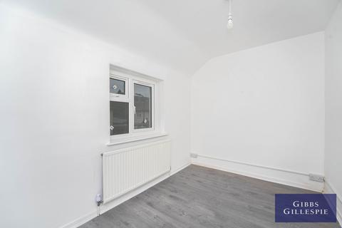 House share to rent, Room to rent - Stanhope road, UB6