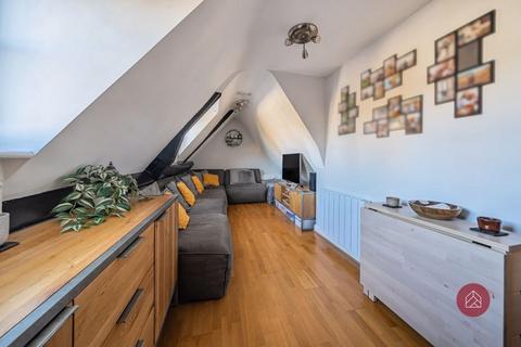 Flat 4, 46 High Street, Woodstock, OX20 1TG