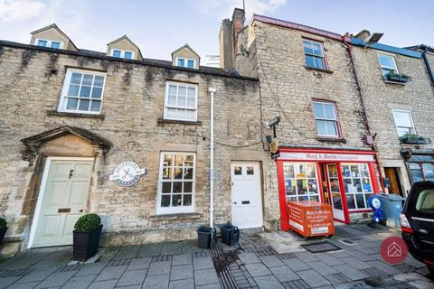 Flat 4, 46 High Street, Woodstock, OX20 1TG