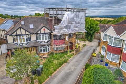 3 bedroom semi-detached house for sale, Whitehall Close, Chigwell IG7