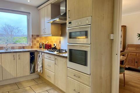 14 North Lane, Nailsea, Bristol, BS48 4BT