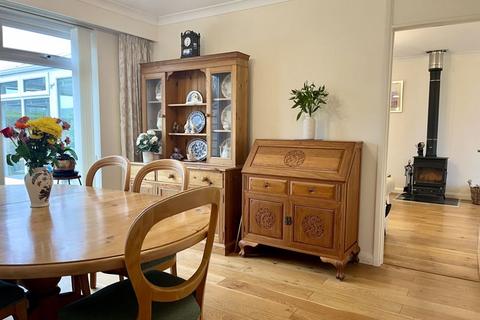 14 North Lane, Nailsea, Bristol, BS48 4BT