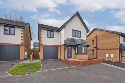 4 bedroom detached house for sale, Off Redwood Drive, Chorley PR7