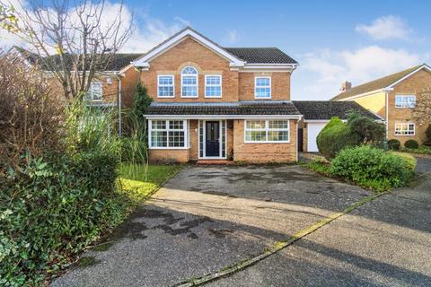 4 bedroom detached house for sale, Foxglove Drive, Biggleswade SG18