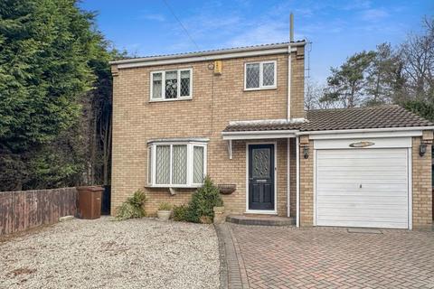 3 bedroom detached house for sale, Estcourt Road, Darrington WF8