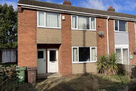 3 bedroom end of terrace house for sale, Briggs Row, Featherstone WF7