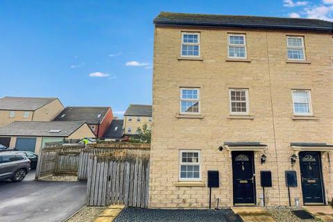 2 bedroom semi-detached house for sale, Outfield Drive, Ackworth WF7