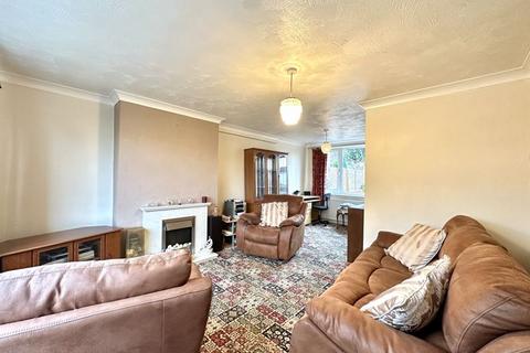 3 bedroom terraced house for sale, Ramsden Close, Brotherton WF11