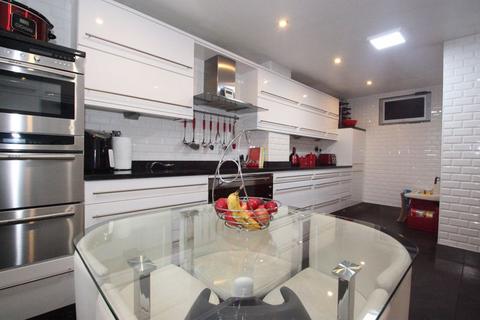 undefined, 21 Bondgate, Pontefract WF8