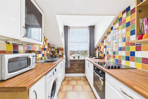 Flat 6, 14 Brunswick Square, Gloucester, GL1 1UG