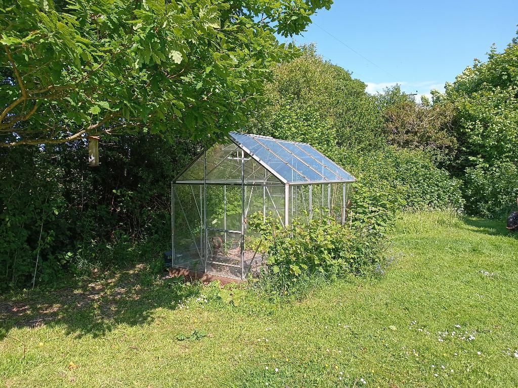 Greenhouse And Gardens