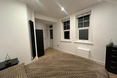 1 bedroom in a flat share to rent, Cavendish Avenue, Eastbourne, East Sussex, BN22 8EN