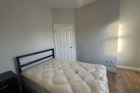 1 bedroom in a flat share to rent, Cavendish Avenue, Eastbourne, East Sussex, BN22 8EN