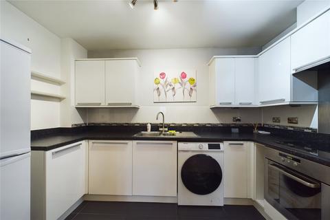 2 bedroom apartment to rent, Eaton Avenue, Burnham, Berkshire, SL1