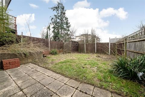 1 Rossiter Close, London, SE19 3BB