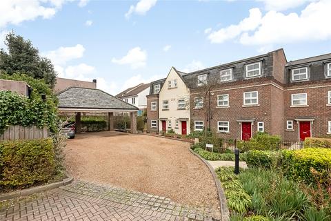 1 Rossiter Close, London, SE19 3BB