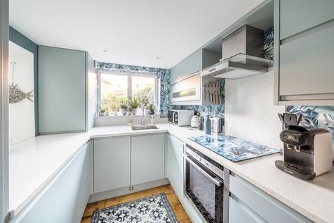 14 Dedworth Road, Windsor, SL4 5AY