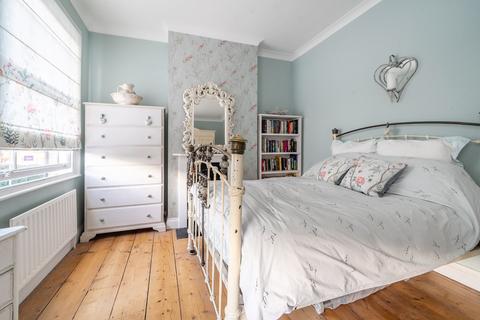 14 Dedworth Road, Windsor, SL4 5AY