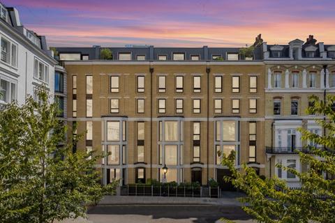 3 bedroom apartment for sale, Vicarage Gate, London W8