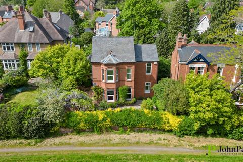 4 bedroom detached house for sale, South Avenue, Stoke Park, Coventry, CV2