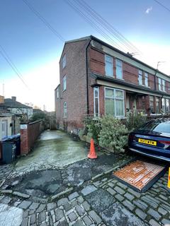 4 bedroom terraced house to rent, Manchester M19