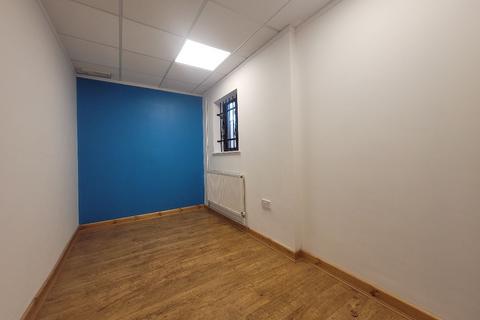 Office to rent, Castle Street, Tredegar