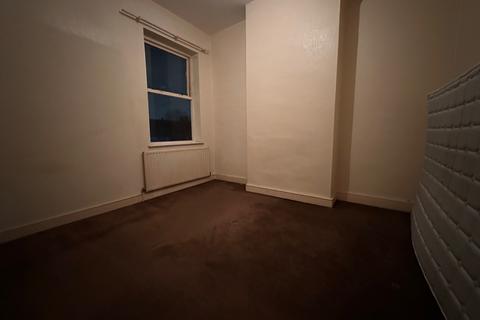 1 bedroom flat to rent, London E12