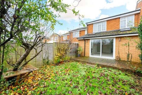 3 bedroom terraced house to rent, Kilpin Green, North Crawley, Newport Pagnell, Buckinghamshire, MK16