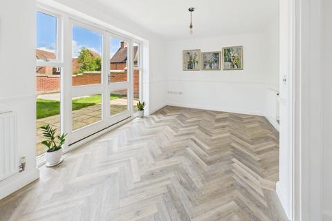 2 bedroom end of terrace house for sale, Lapraik Grove, Chalfont St. Giles, Buckinghamshire, HP8