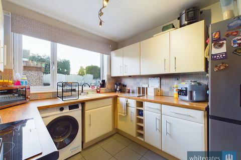 3 bedroom semi-detached house for sale, Bradford Road, Oakenshaw, Bradford, West Yorkshire, BD12