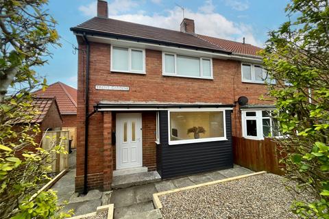 3 bedroom semi-detached house to rent, Trent Gardens, Gateshead, NE8