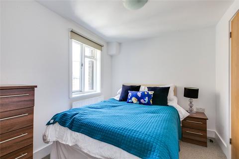 1 bedroom flat for sale, Cumberland Street, London, SW1V