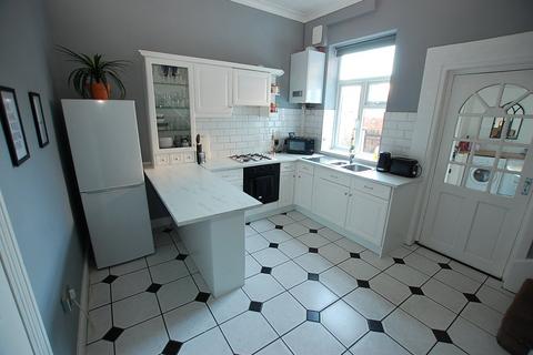 2 bedroom terraced house for sale, Taunton Road, Greater Manchester OL7