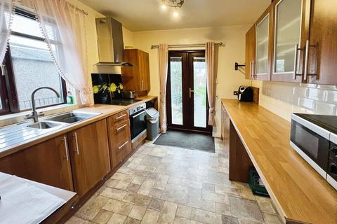 2 bedroom bungalow for sale, Beacon Road, West Yorkshire BD6