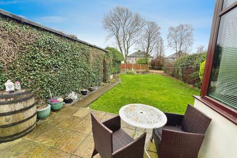 2 bedroom bungalow for sale, Beacon Road, West Yorkshire BD6