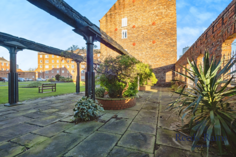 1 bedroom apartment for sale, High Street, East Yorkshier HU1