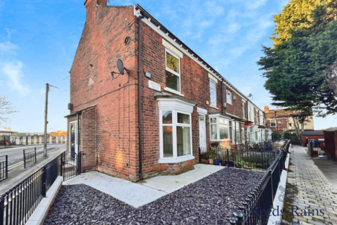 2 bedroom end of terrace house for sale, Western Villas, Hull HU9