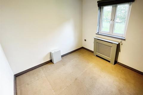 2 bedroom flat to rent, Heather Gardens, Lincoln LN6