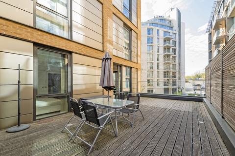 2 bedroom flat to rent, Millennium House, SW15