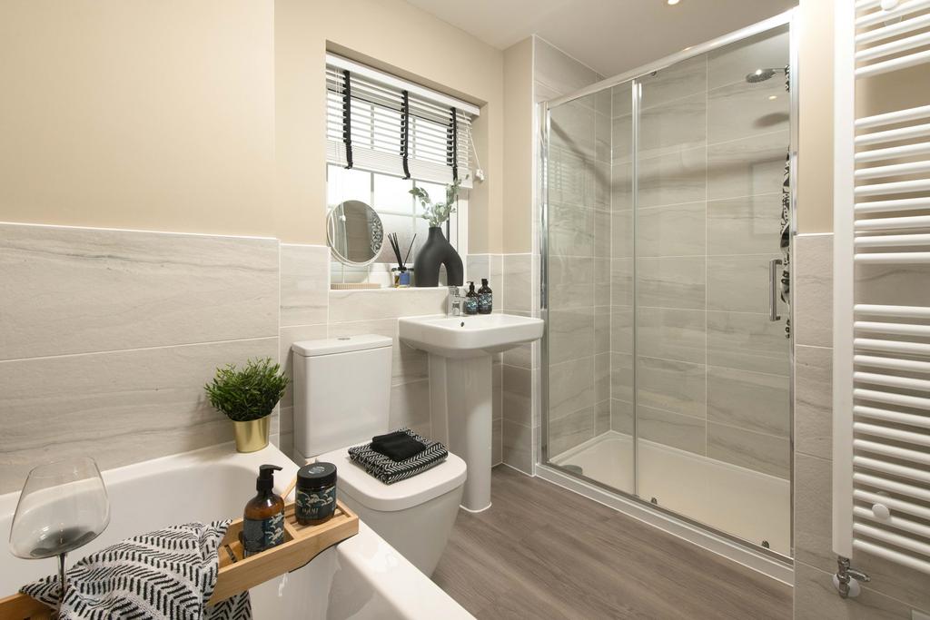Corinthian Place Evesham Family Bathroom