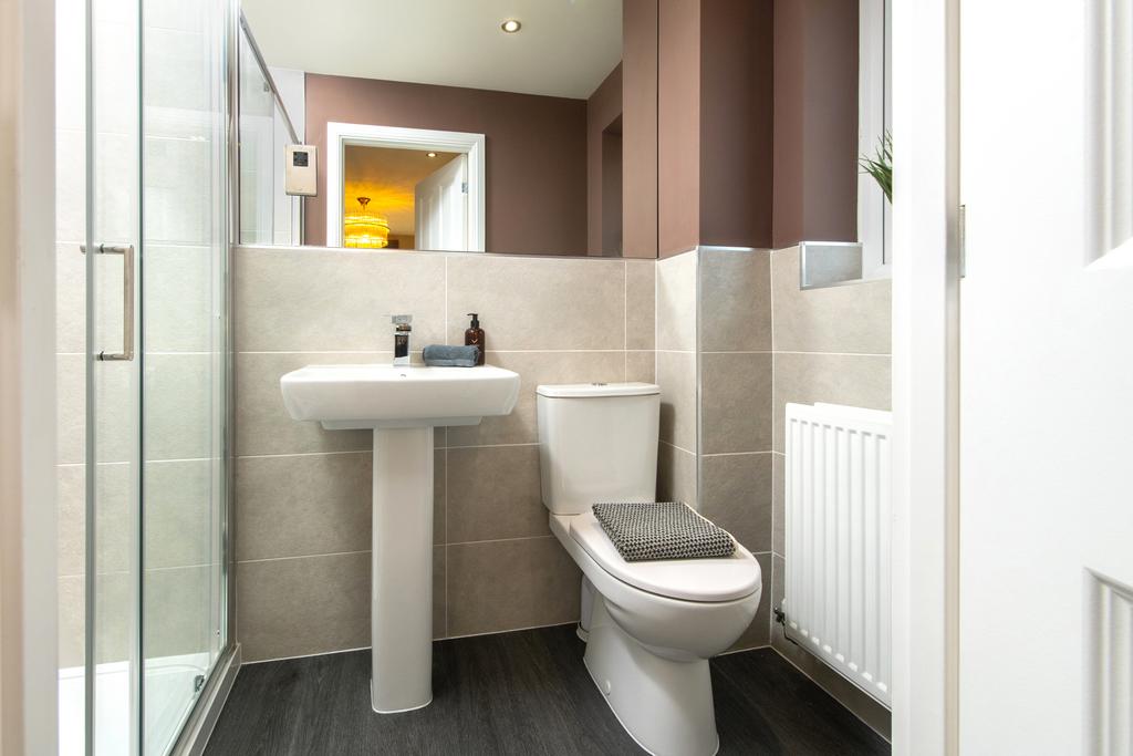 Inside view of Kingsley en suite