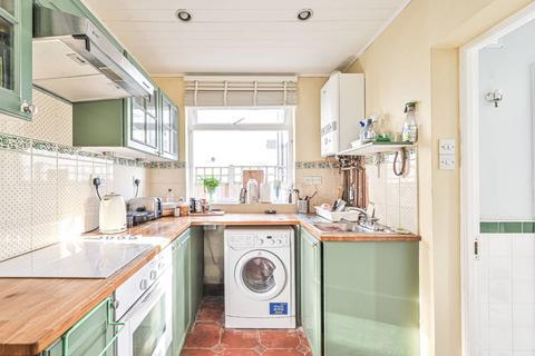 2 bedroom maisonette for sale, Squires Lane, Finchley, London, N3