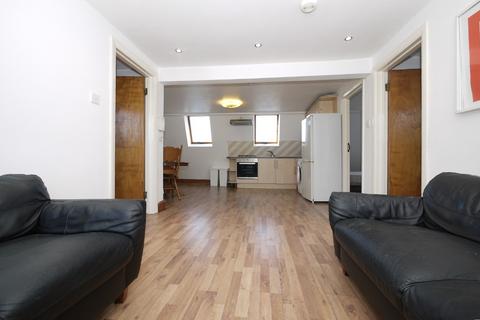 2 bedroom flat to rent, Mare Street, London,  E8