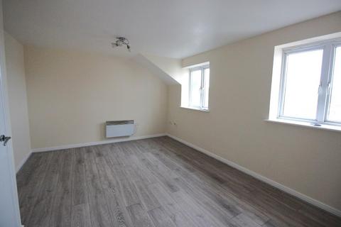 2 bedroom flat to rent, Hermitage Close, London