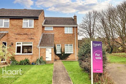 3 bedroom end of terrace house for sale, Huntsmans Way, Bedford