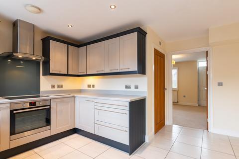 2 bedroom townhouse for sale, Evesham Road, Stratford-upon-Avon, CV37