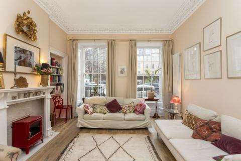 34 St. Patrick Square, Edinburgh, EH8 9EU