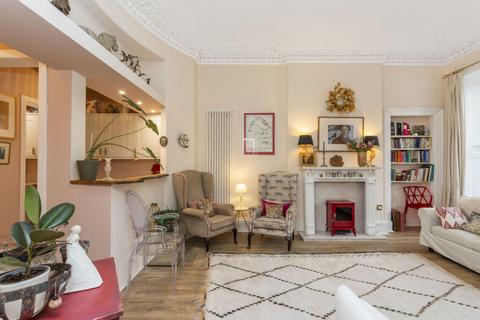 34 St. Patrick Square, Edinburgh, EH8 9EU