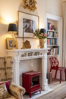 34 St. Patrick Square, Edinburgh, EH8 9EU